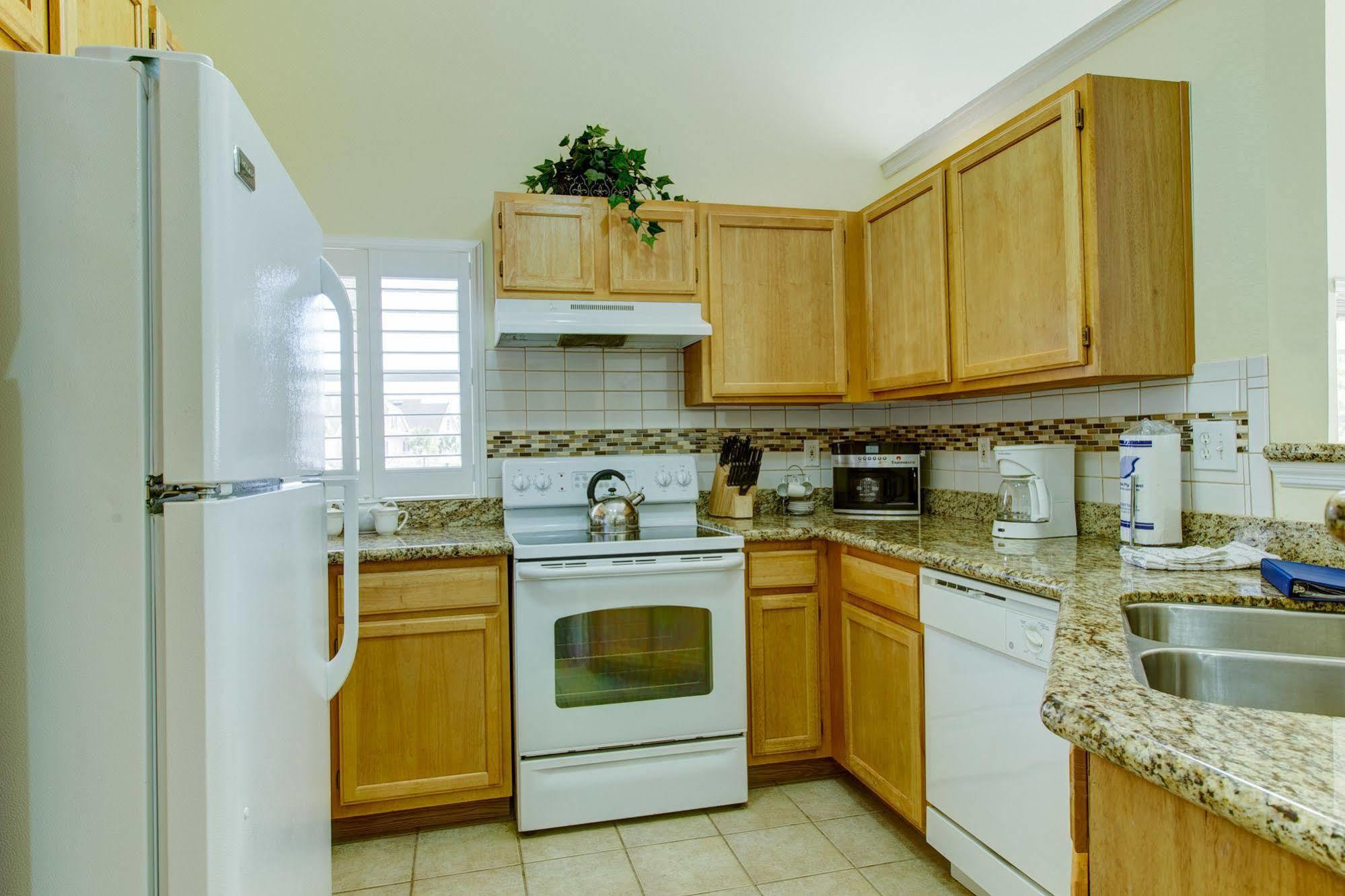 Runaway Beach Resort By Magical Memories -Disney Area Kissimmee Esterno foto